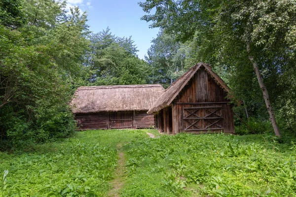 Traditioneel Dorp Polen Openluchtmuseum Houten Huizen Houten Volksarchitectuur Uit Verschillende — Stockfoto