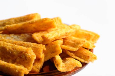 Beyaz arka planda izole edilmiş çoklu tahıllı barbekü aroması..