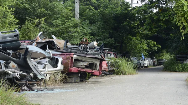 Chiang Mai Tajlandia Września 2020 Brudne Wraki Samochodów Cmentarzu Samochodowym — Zdjęcie stockowe