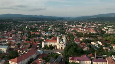 pitoresk bir yerde kilise, hava Uzhhorod, Transcarpathia