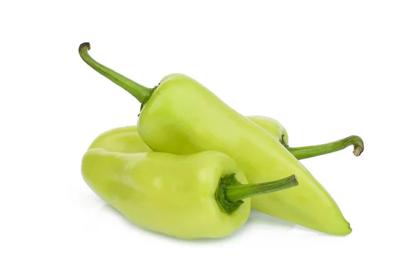 Geen Chilipeper Capsicum Geïsoleerd Witte Achtergrond — Stockfoto