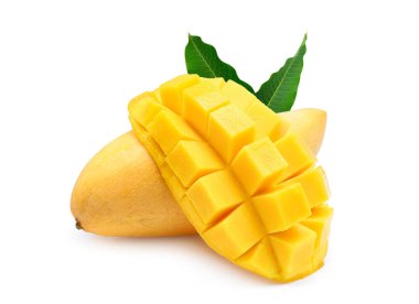 Beyaz arka plan üzerinde izole yaprakları ile olgun sarı mango meyve