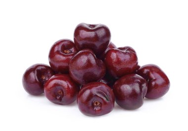 Beyaz arka plan üzerinde izole kiraz meyve yığını