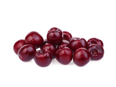 Beyaz arka plan üzerinde izole kiraz meyve yığını