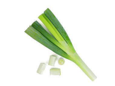 düz beyaz arka plan üzerinde üstten görünüm, izole Japon bunching soğan yatıyordu