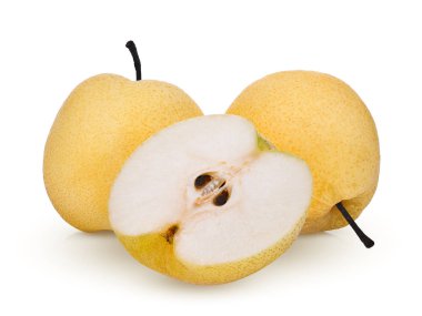 Bütün ve beyaz arka plan üzerinde izole yarım Çince armut meyve