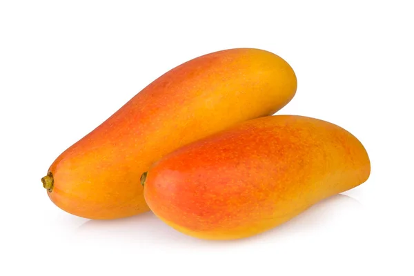 Dojrzałe mango izolowane na białym tle — Zdjęcie stockowe