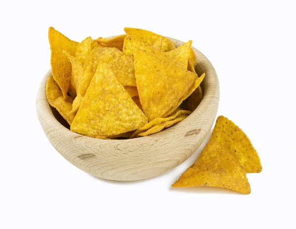 Tortilla Chips Een Houten Kom Geïsoleerd Wit — Stockfoto