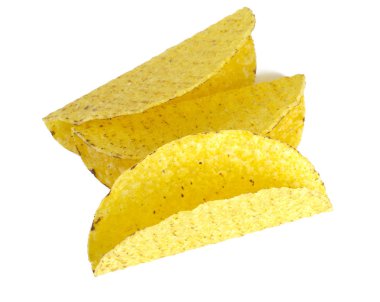 taco kabukları üzerinde beyaz izole