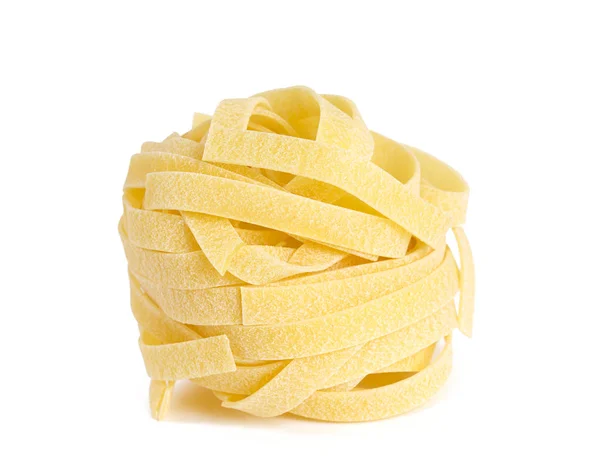 Italiaanse Pasta Tagliatelle Geïsoleerd Wit — Stockfoto