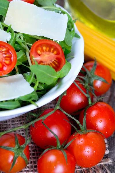 Fresh Salad Rucola Cherry Tomatoes Parmesan Cheese — Stock Photo, Image