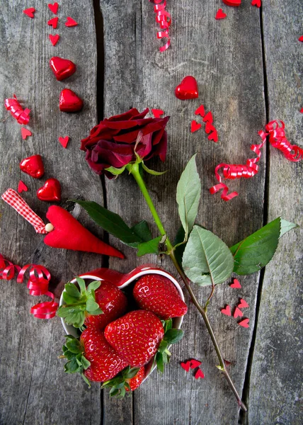Roses Coeurs Rubans Fraises — Photo
