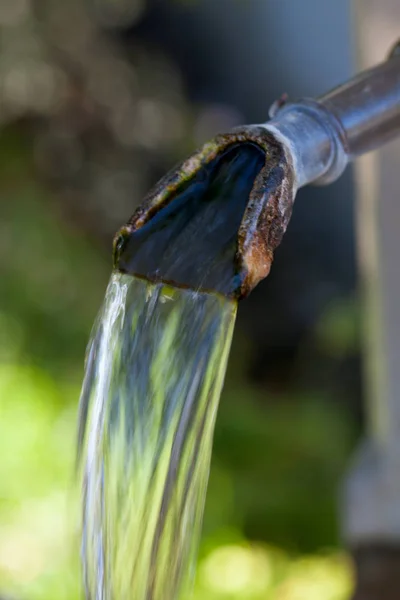 Closeup Water Running Outdoor Wall Faucet — Stock Photo, Image