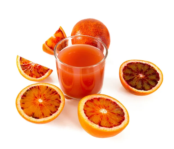 Läckra Blodapelsin Juice Med Apelsiner — Stockfoto