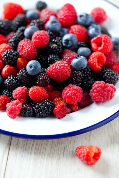 Fresh Ripe Summer Berries — Stock Photo, Image
