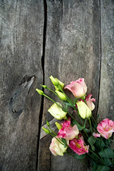 Flores Eustoma Superficie Madera — Foto de Stock