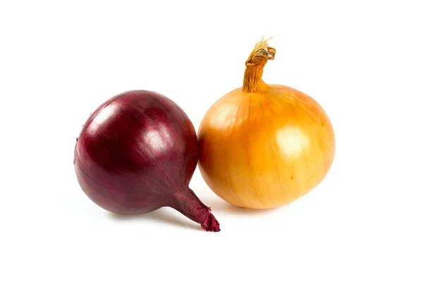 Cebolla Roja Amarilla Aislada Sobre Blanco — Foto de Stock