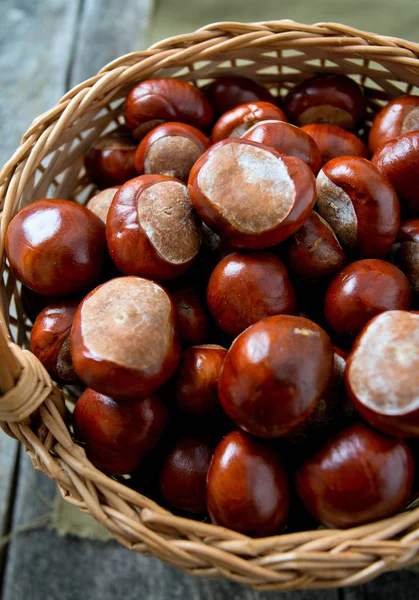Chestnuts Wooden Surface — Stock Photo, Image