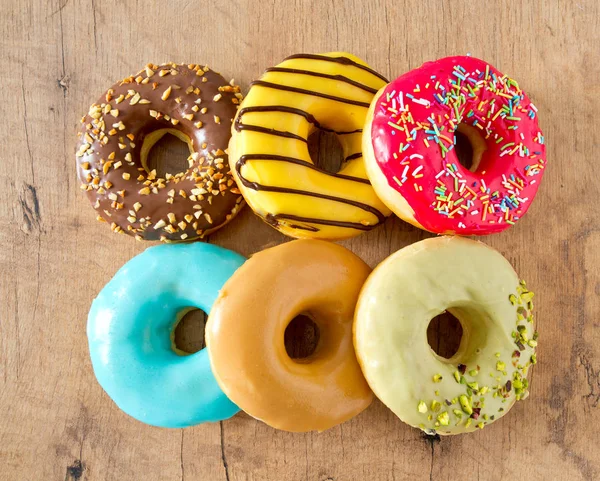 Bunte Appetitanregende Donuts Mit Glasur — Stockfoto