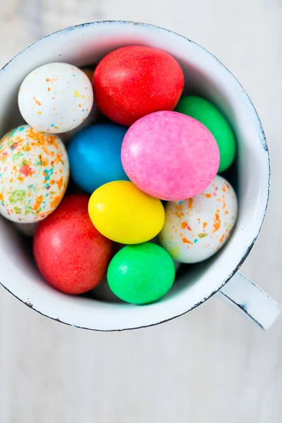 Easter Candy Eggs White Wooden Surfae — Stock Photo, Image