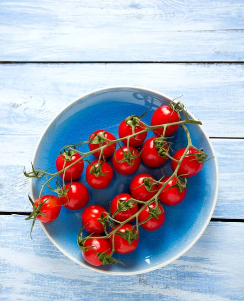 Cherry Tomaten Blauwe Plaat — Stockfoto