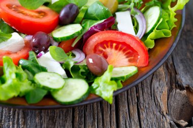 İştah açıcı taze Yunan salatası