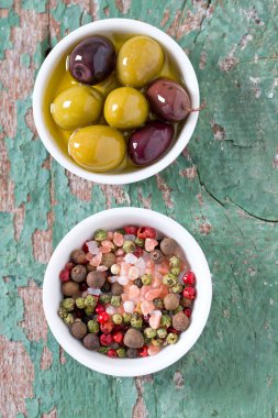 baharat ve zeytin kase