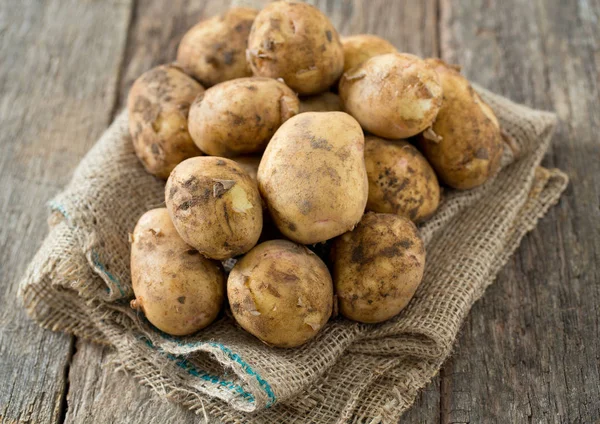 Patatas Superficie Madera — Foto de Stock