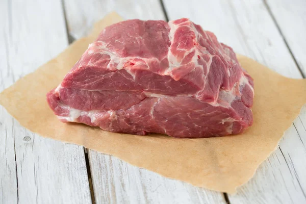 Carne Maiale Cruda Sul Tavolo Legno — Foto Stock