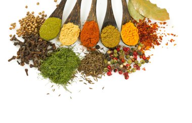Farklı parlak otlar ve baharatlar