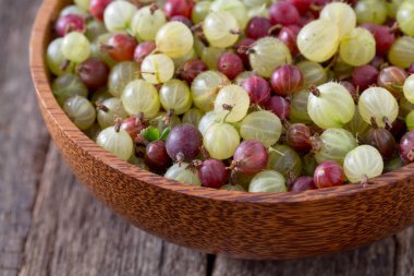 bektaşi ahşap yüzey üzerinde