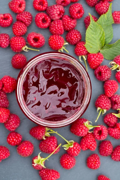 Fresh Ripe Red Raspberries — Stock Photo, Image