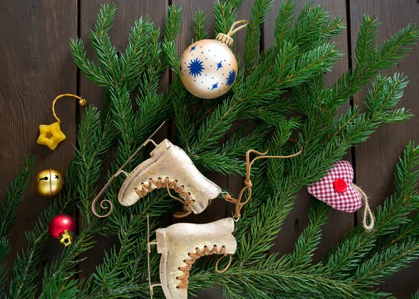 Kerstdecoratie Donkere Bruin Houten Achtergrond — Stockfoto