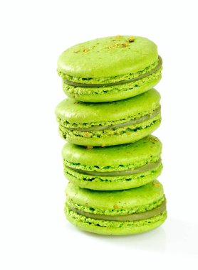 Beyaz izole fıstık acıbadem kurabiyesi