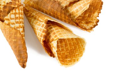 waffle konileri üzerinde beyaz izole