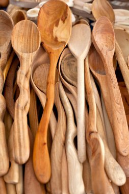Tahta kaşıklar pazarında