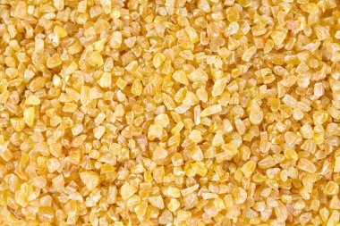 bulgur gevreği beyaza izole edilmiş