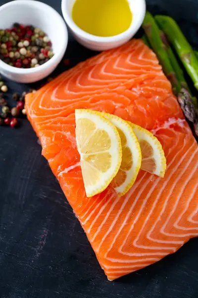 Salmon Fillet Lemon Asparagus Spices — Stock Photo, Image