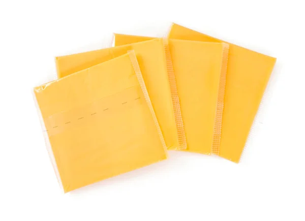 Beyaz Arkaplanda Izole Edilmiş Peynir Dilimleri — Stok fotoğraf