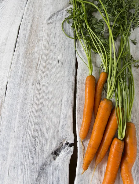 Zanahorias Frescas Superficie Madera —  Fotos de Stock