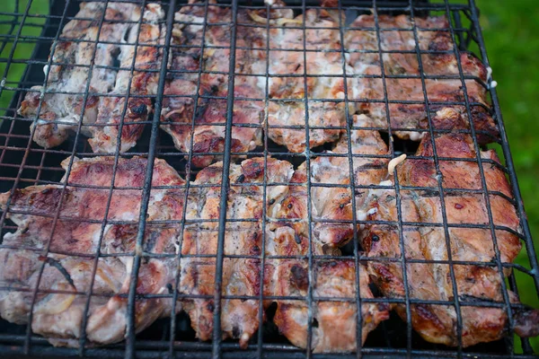 バーベキューの豚肉を料理 — ストック写真