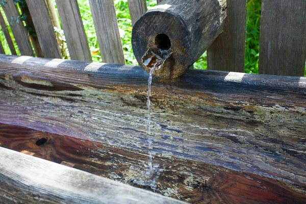 Closeup Water Running Outdoor Wall Faucet — Stock Photo, Image