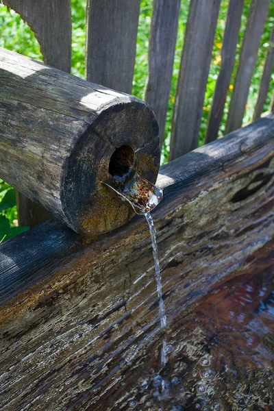 Closeup Water Running Outdoor Wall Faucet — Stock Photo, Image