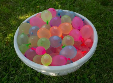 renkli su balon, yakın çekim