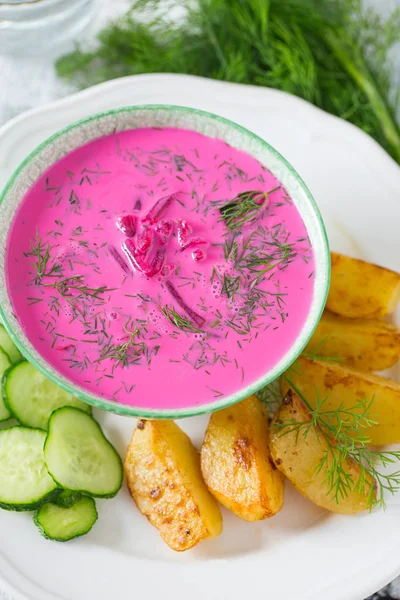 Deliciosa Sopa Remolacha Fría Con Patatas Perejil — Foto de Stock