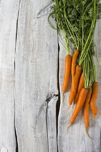 Zanahorias Frescas Superficie Madera — Foto de Stock