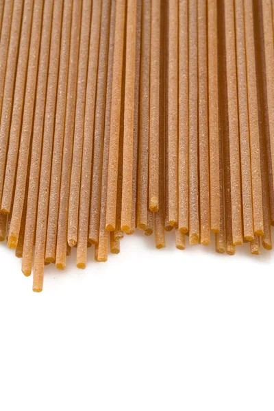 Makaron Spaghetti Niegotowane Białym Tle — Zdjęcie stockowe