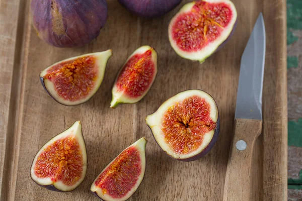 Close View Sliced Fresh Figs Wooden Surface — Stock Photo, Image