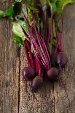 Pancar ahşap yüzey üzerinde