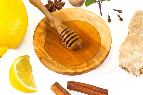 Färsk Honung Och Kryddor Isolerad Vit — Stockfoto